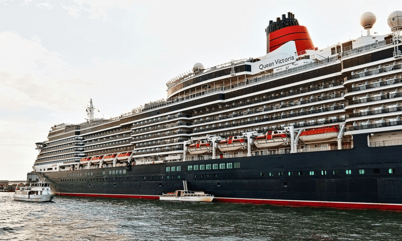 Piracy Warning Luxury Cruise Passengers