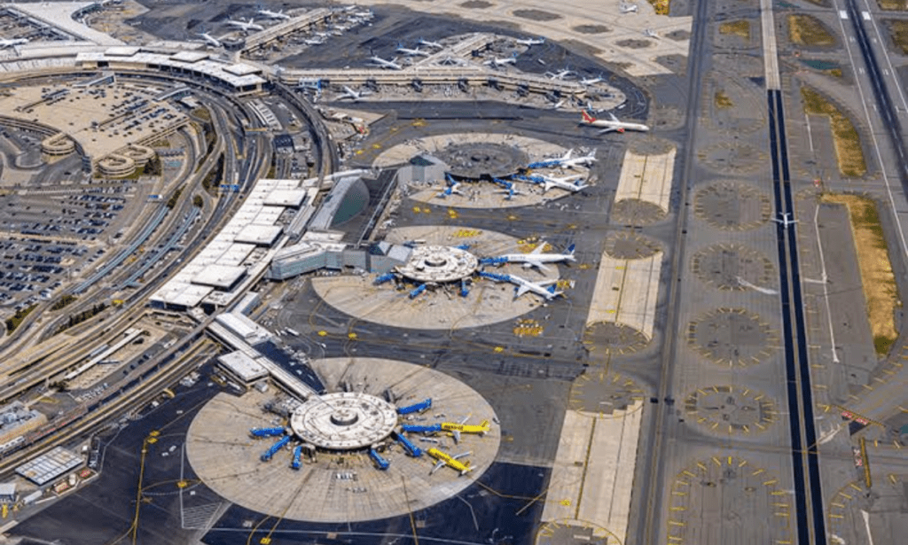 EWR Airport
